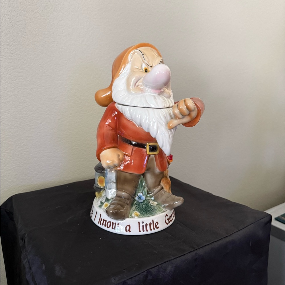 Rare Disney’s Epcot 2014 Grumpy With Pickaxe Stein  I Know A Little German .